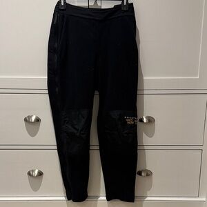 Mountain Hardware Women’s Black Fleece Pants Sz 4